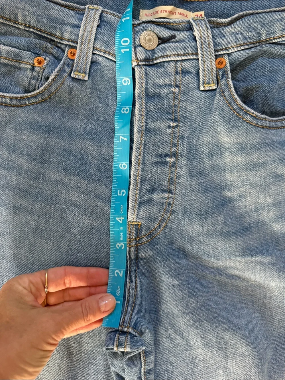 Levi’s Ribcage Straight Ankle Distressed Raw Hem Button Fly Jeans Size 24 Denim